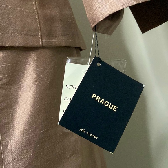 Skirt Suit - Picture 6 of 8